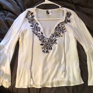 H&M White blouse with navy accents